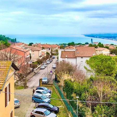 S285 - Sirolo, Meraviglioso Trilocale Con Balcone E Vista Mare *